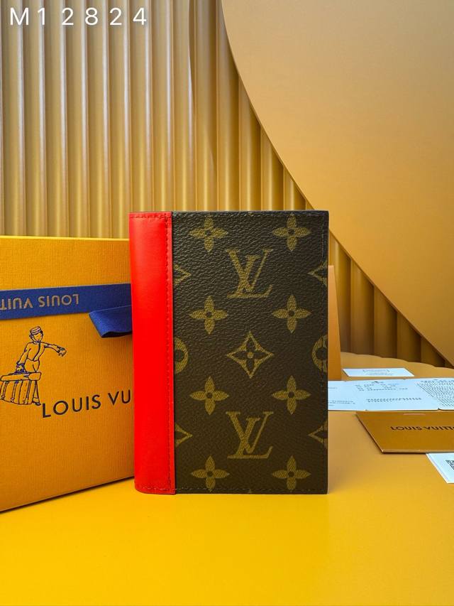 Original Leather M12824 [Official Chip Version] This Louis Vuitton Classic Passp