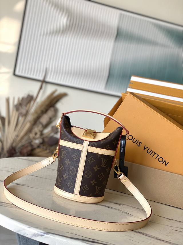 Steel Hardware Top Original M43587 The Much-Loved Duffle Handbag In The 2018 Spr
