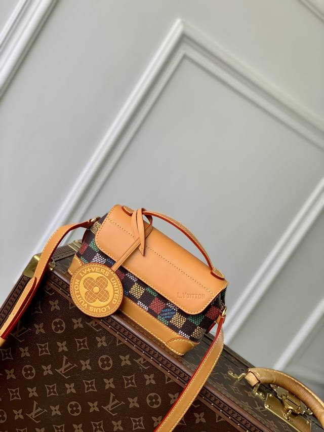 Top Original Single N00187 The Lv Steamer East West Mini Handbag Inherits The Es