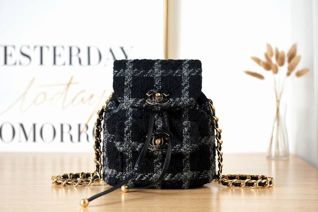 Chanel22K Model As3615 Gray Check Tweed Duma Backpack Autumn And Winter Collocat