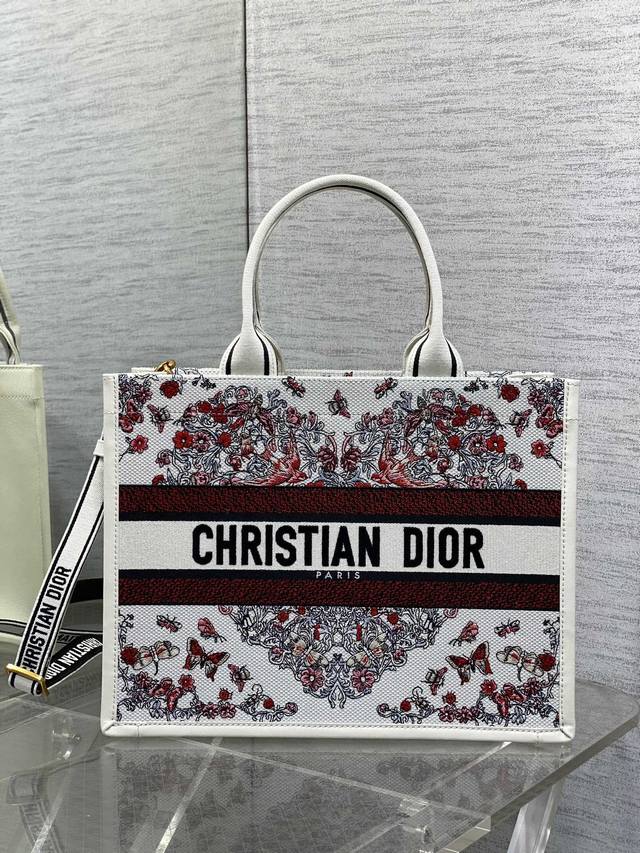 Top-Grade Full Set Of Original Packaging Medium Size In Stock Tote Latest Spring
