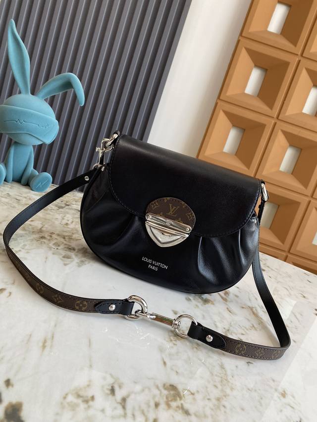 Exclusive Background Dynamic Chip Top Original Single M12192 Louis Vuitton Prese