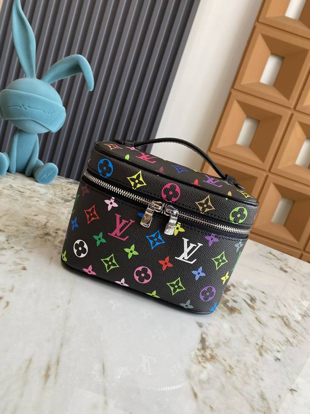 Exclusive Background Dynamic Chip Top Original M13747 Lv Takashi Murakami Nice M