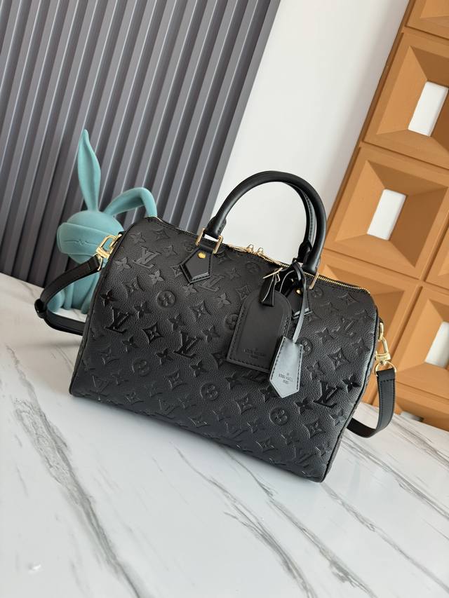 Exclusive Background Dynamic Chip Top Original Real Shot Speedy Soft 30 Handbag