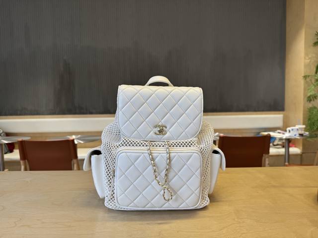 As5492 Chanel 25S Hollow Mesh Backpack Breaks Through Conventional Aesthetics Br