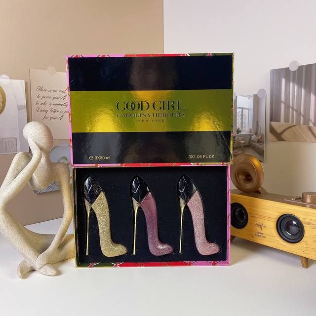 Original Quality Carolina Black Gold Box High Heels Perfume 30Ml Three-Piece Set