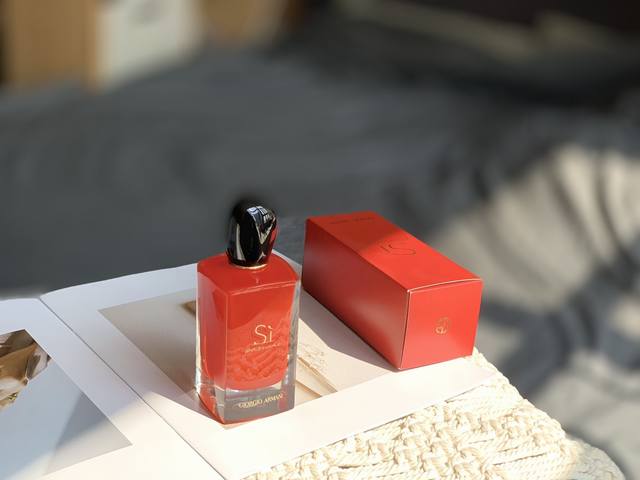 High-End Quality Armani Red Love Perfume 100Ml Fragrance: Floral And Fruity Top