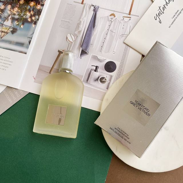 High-End Quality Tfgray Vetiver A Very Manly Perfume, The Top Notes Are Citrus A