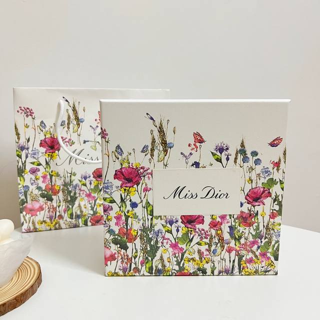Counter Quality Dior Sweetheart Perfume Lipstick Gift Box Two-Piece Set Two Mode