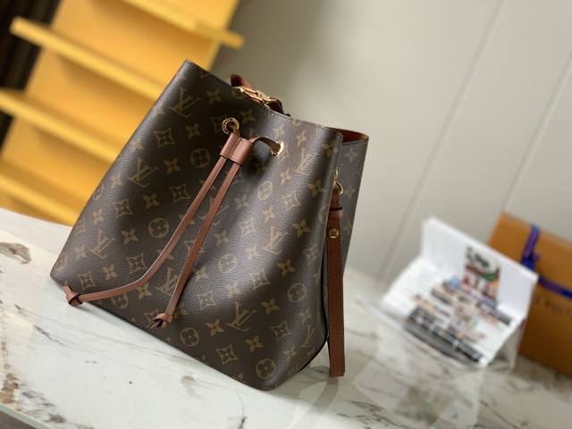 Chip Steel Photo Is Consistent With The Product M44887 Flower Brown Boutique Ver