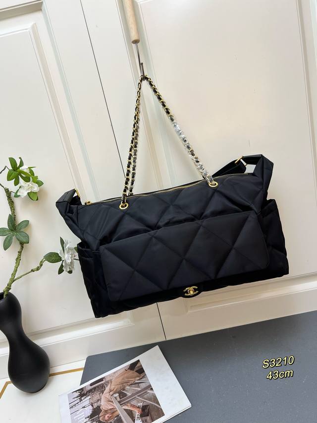 Chanel 24N Ski Series Waterproof Cloth Bag Is So Fashionable! Chanel 2025 Ski Se