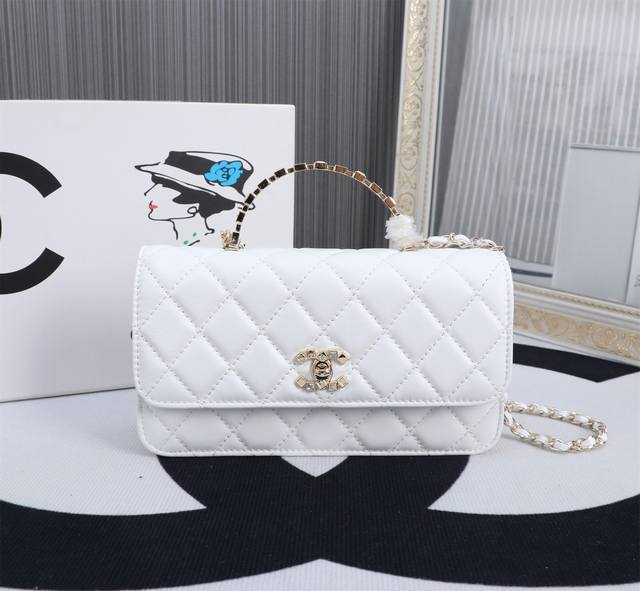Chanel24P New Rhinestone Handbag Woc, Lambskin Material, Small And Exquisite Bag