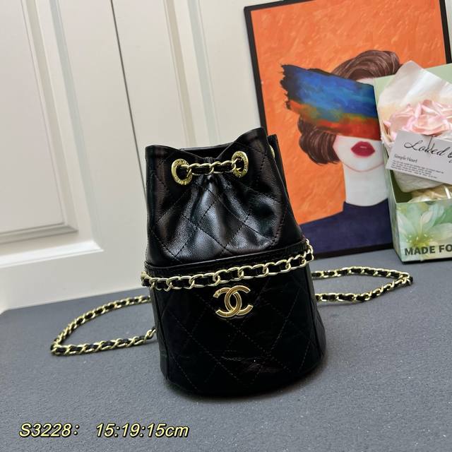 Chanel Bucket Bag Is On The Market. It Can Be Carried On One Shoulder Or Across