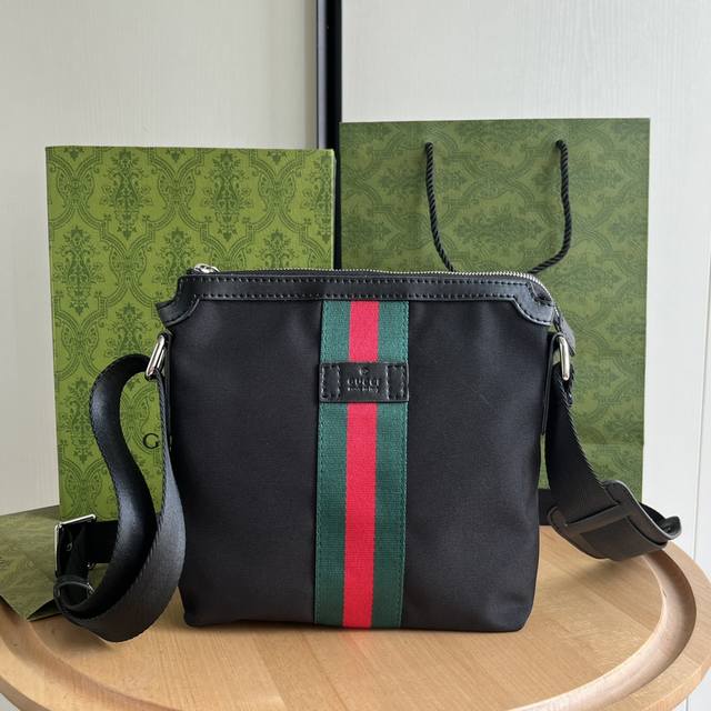 Real Shot# Model Number: 471454 Small Size: 21*22*4Cm Gucci Gg Ophidia Print Ser