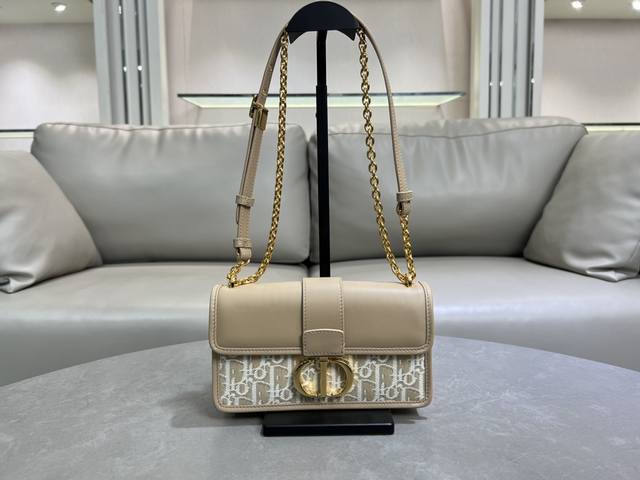Top Original This East-West Chain Bag Is Crafted In Gold Oblique Print Fabric, A