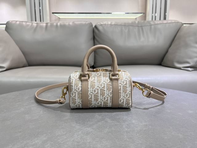 Top Original This Dior Groove 16 Mini Handbag Is A New Product From The 2024 Win