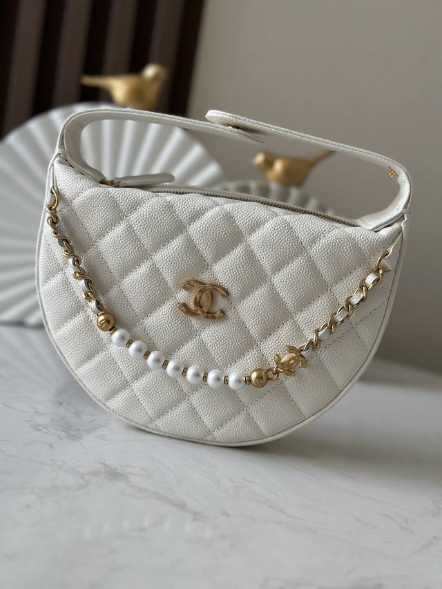 Original Leather New Spot 25S Pearl Hula Hoop Clutch Bag Every Season's Small Ba