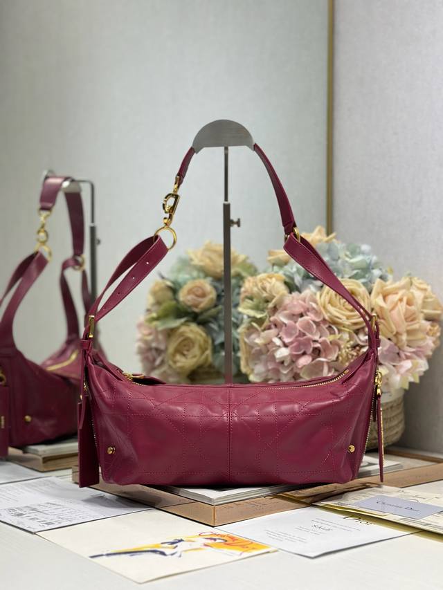 Authentic, High Version Small D-Journey Handbag Dark Plum Plain This D-Journey H