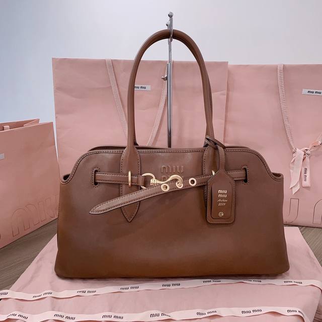 Authentic 5Bg310, New Hit Vintage Tote Bag, Made Of New Soft Sheepskin, Soft And