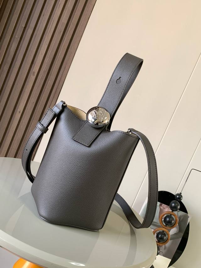 Original Leather Mini Soft Grained Cow Leather Pebble Bucket The Pebble Bucket H