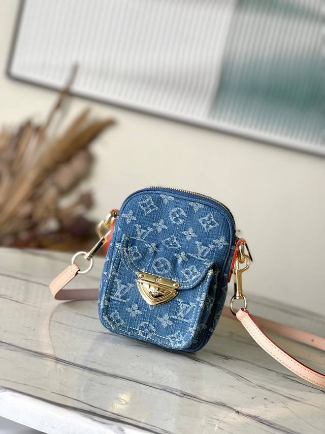 Top Original M82948 The Fairfax Pochette Is Made From Stone Washed Monogram Deni