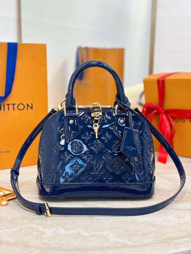 Alma Bb Handbag M91606 Electric Blue The Louis Vuitton Alma Handbag Originated I
