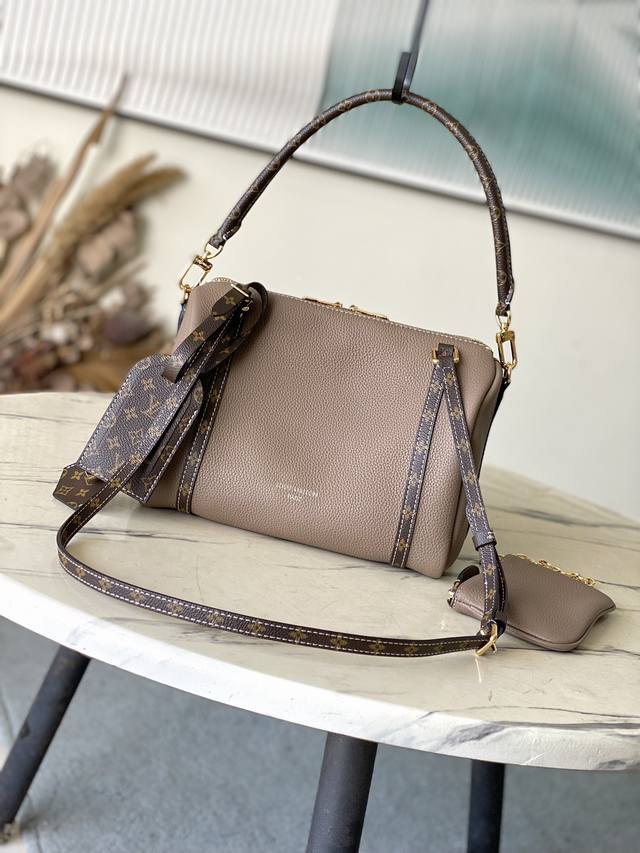 Top Original M13667 Elephant Gray Louis Vuitton 2025 Fall/Winter Collection. Cre