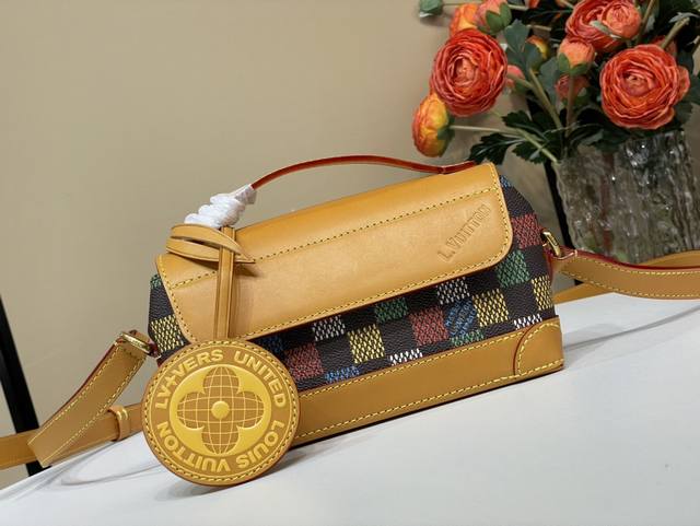 Top Original Replica Exclusive Real Shot Steamer East West Mini Handbag N00187 C
