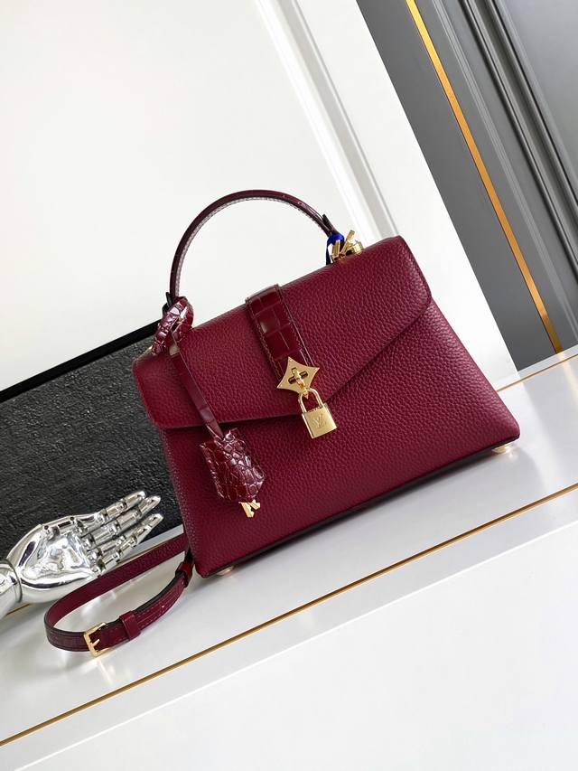 Factory Price P Original Leather M86012 Red Dynamic Chip Version Leather Is Ital