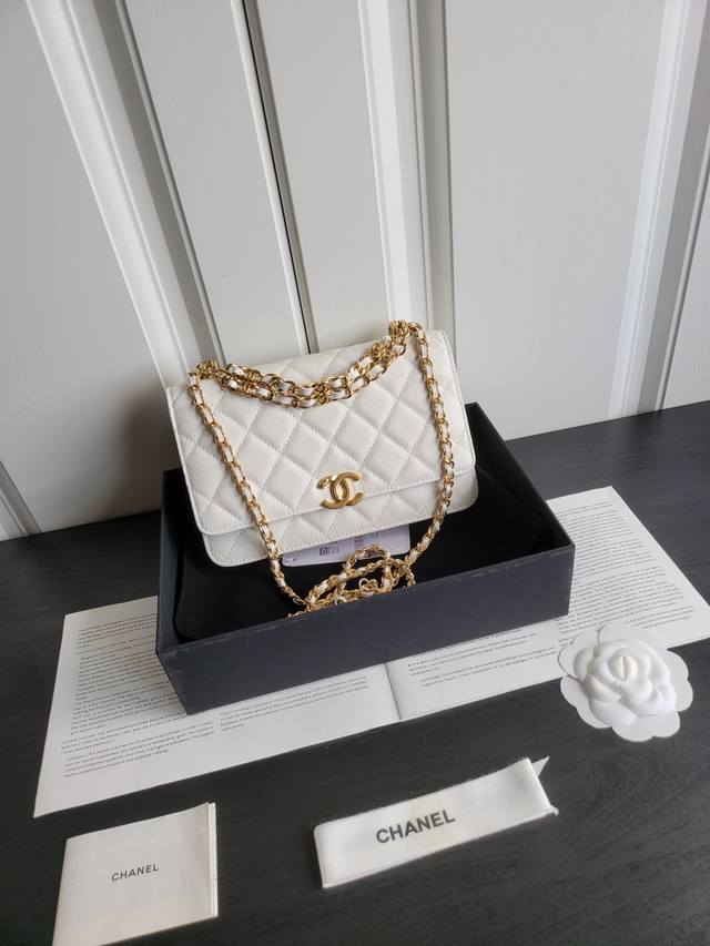 New 22K Fine Ball Cowhide Woc Double C Handbag Crossbody Bag 3019 Size: 19*12*3.
