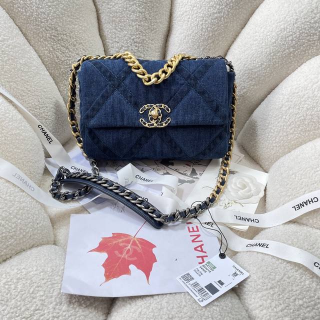 Color: New Denim Blue Chanel New Model: As1160 Autumn And Winter Large Diamond T