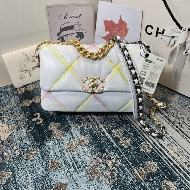 Color: White With Color Chanel New Model: As1160 Autumn And Winter Large Diamond