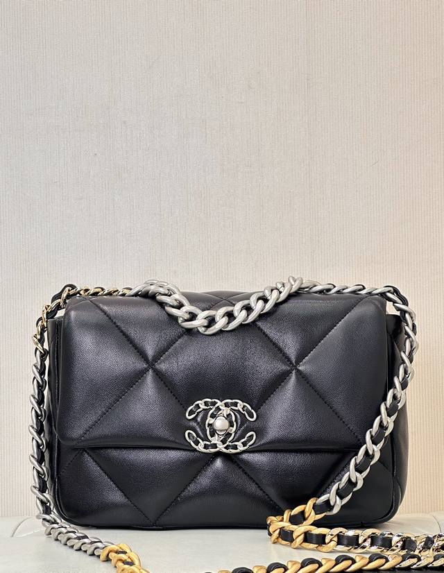 1160 Black Silver Size: 26 16 9Cm