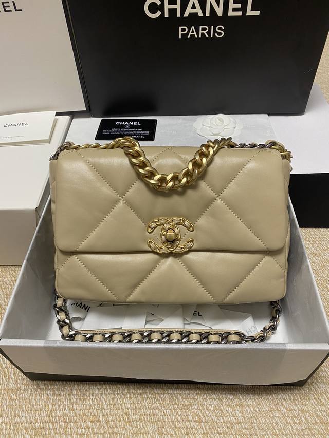 In Stock 1160 Apricot / 1161 Apricot Fashionable And Noble, 19 Chain Crossbody B