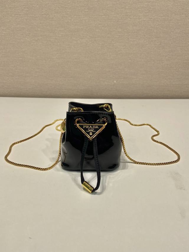 Patent Leather Small Bucket 1Nr016 Calf Leather This Patent Leather Small Bucket
