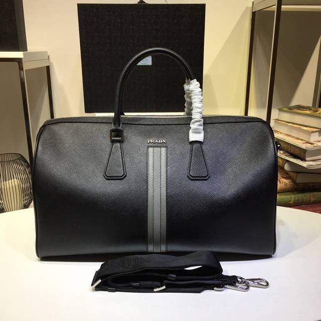 P New Travel Bag, 372R, Top Quality, Color Matching, Imported Cross-Grain Leathe