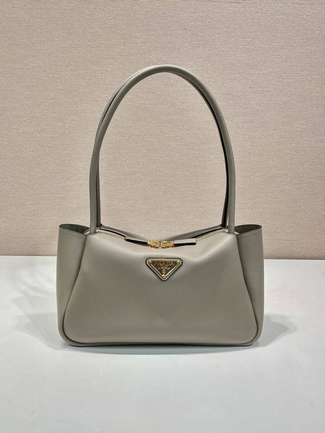 New Product 1Ba444 Shoulder Bag New Color This Shoulder Bag Is Made Of Imported
