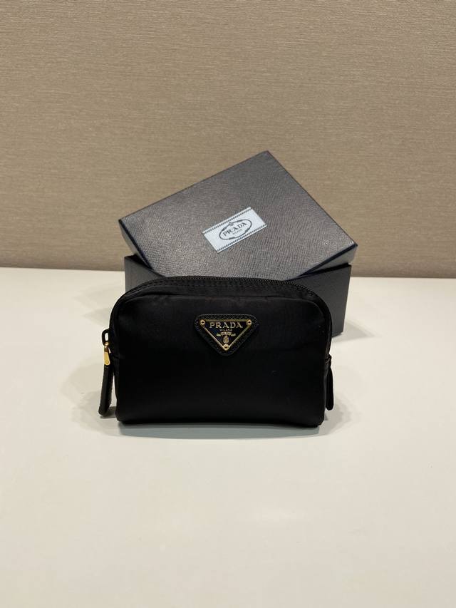 Small Clutch 1Na339 K Gold New Product This Clutch Is Made Of Innovative Prada R