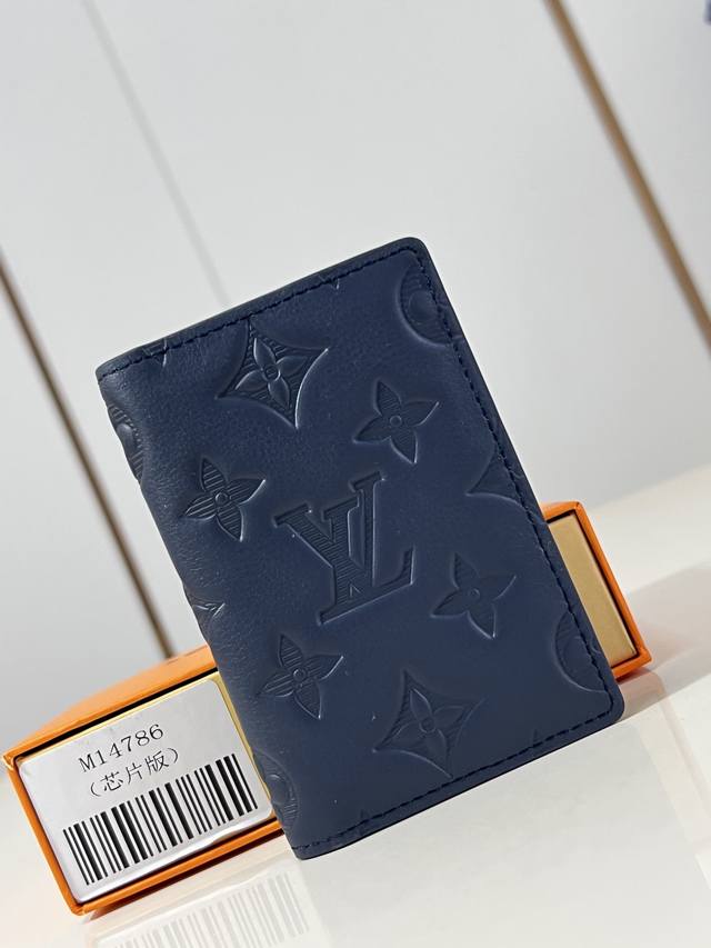 Factory Price P Top Original M14786 Dark Blue This Pocket Wallet Is Made Of Brus