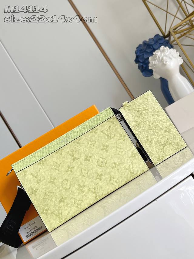 Factory Price P Top Original M14114 Light Yellow This Gaston Wearable Wallet Is