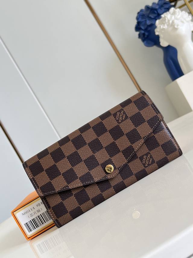 Factory Price P Top Original M60114 Brown As One Of Louis Vuitton's Classic Desi