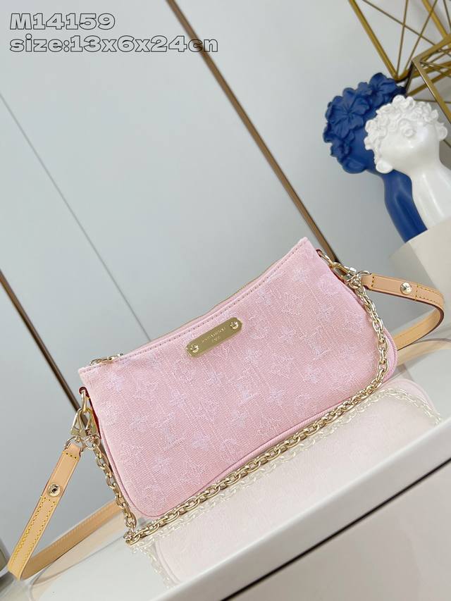Factory Price P Top Original M14159 Pink This Liv Pochette Bag Is Made Of Elegan