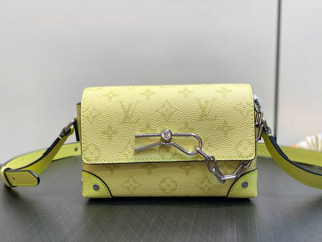 Original Boutique M14117 Lemon Yellow Men's Bag Mini Messenger Bag Steamer Mini