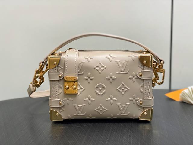 Original Boutique M14571 Cream Apricot Full Leather Soft Box Bag Side Trunk Smal