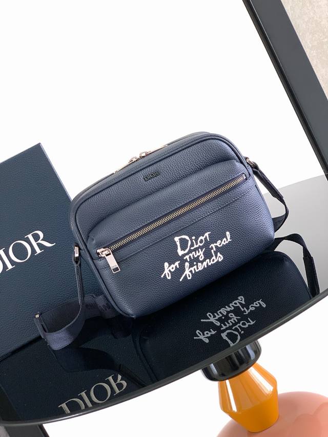 This Rider 2.0 Zippered Messenger Bag From The Dior And Hylton Nel Limited Serie