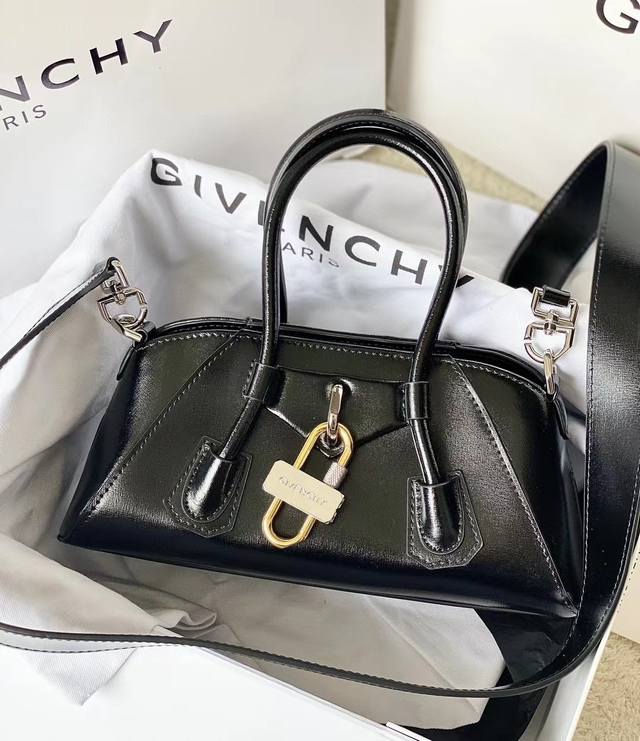 New French Givenc*Y 2025 Latest Mini Antigona Stretch Handbag, With Silver And G