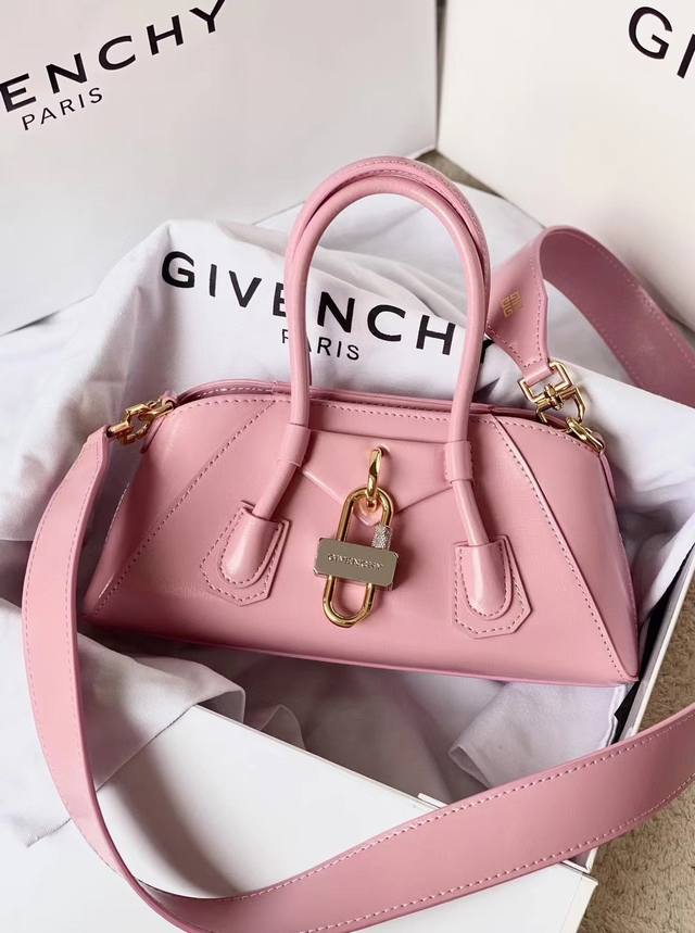 New Product French Givenc*Y's Latest Mini Antigona Stretch Handbag, With Silver