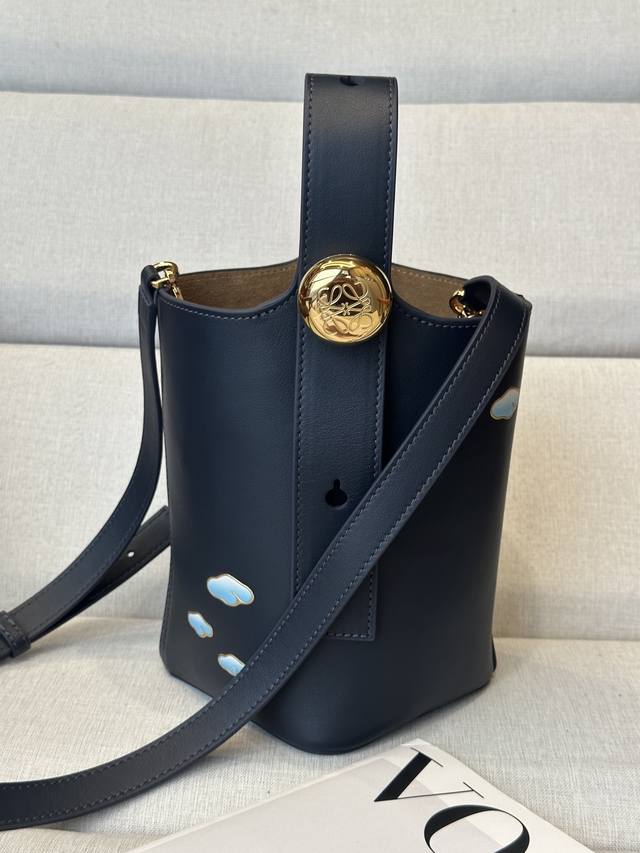 Original Leather Lucky Cloud Handbag. Model 332S Color: Dark Ink Pebble Bucket B