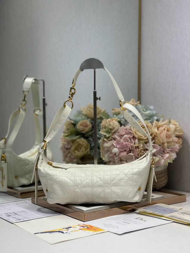 Authentic, High Version Small D-Journey Handbag White Pleated This D-Journey Han