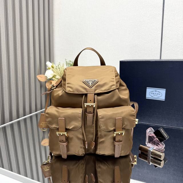 Genuine Top-Grade Original Gold Buckle Classic Backpack 1Bz677 Gold Hardware Thi
